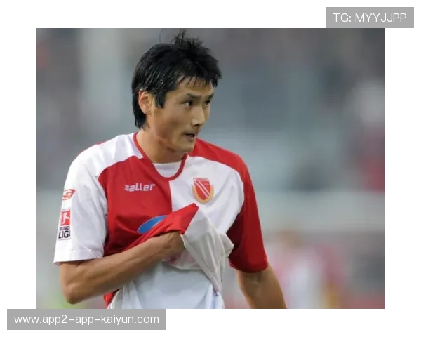 中国球员留洋喜讯：首次首发赢满堂彩